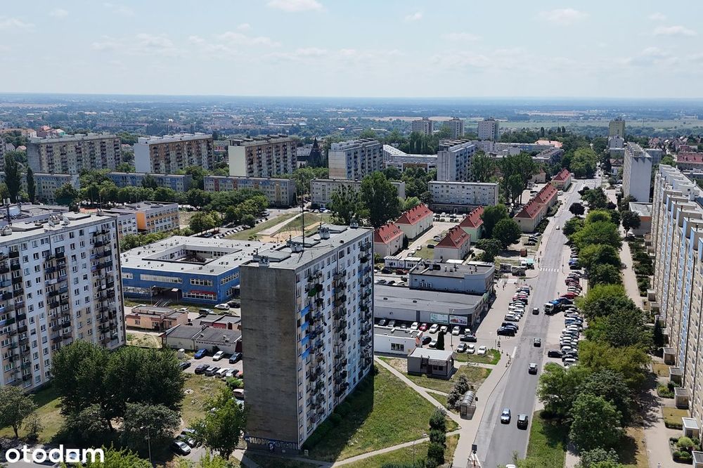 Trzy niezależne pokoje z balkonem i piwnicą