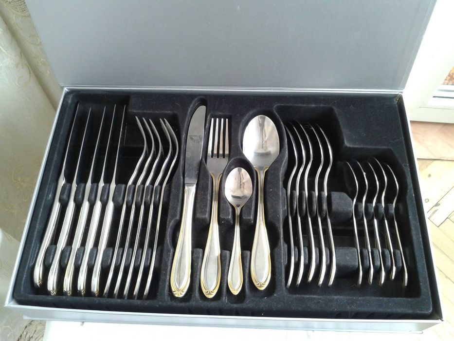 Набор из 24 предметов на 6 персон Flamberg (Германия)