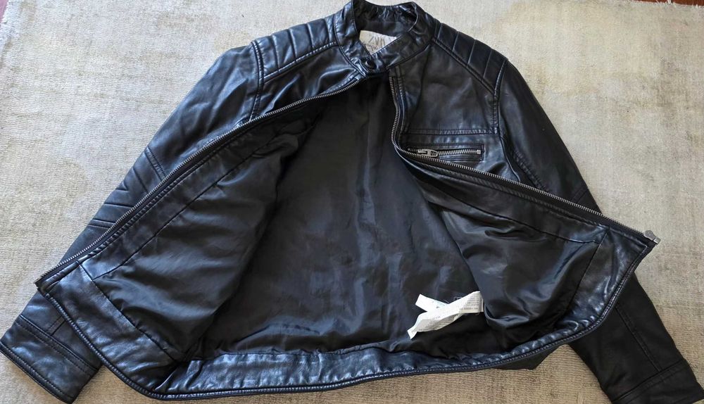 Casaco preto estilo cabedal- rapaz 9 Anos