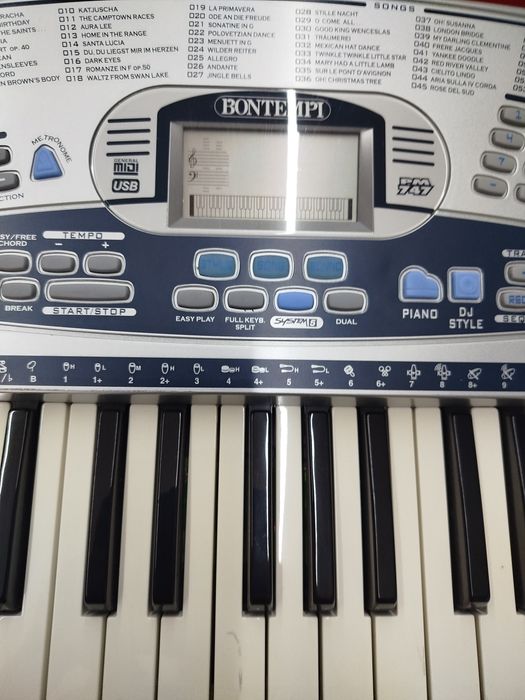 Синтезатор Bontempi
