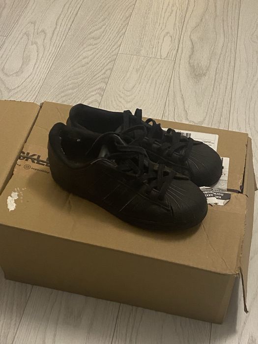 кроссовки adidas superstar