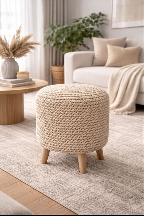 Пуф з трикотажної пряжі.Пуф в'язаний.