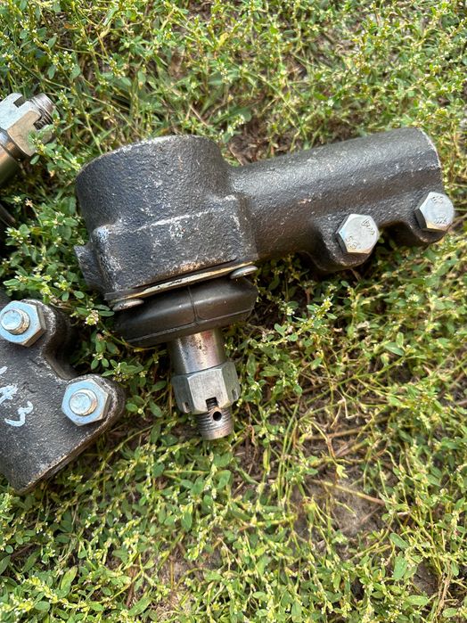 Наконечнык рулевых тяг ЗИЛ  КраЗ МАЗ КамАЗ   5320