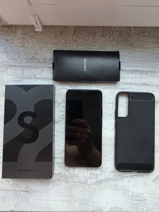Продам samsung S22 +