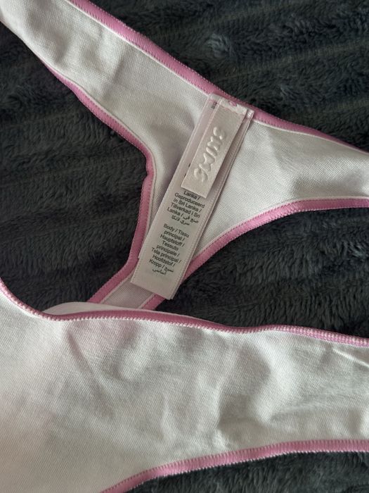 Корсет skims новий