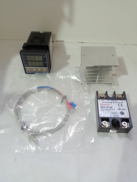 cyfrowy regulator temperatury PID REX-C100
