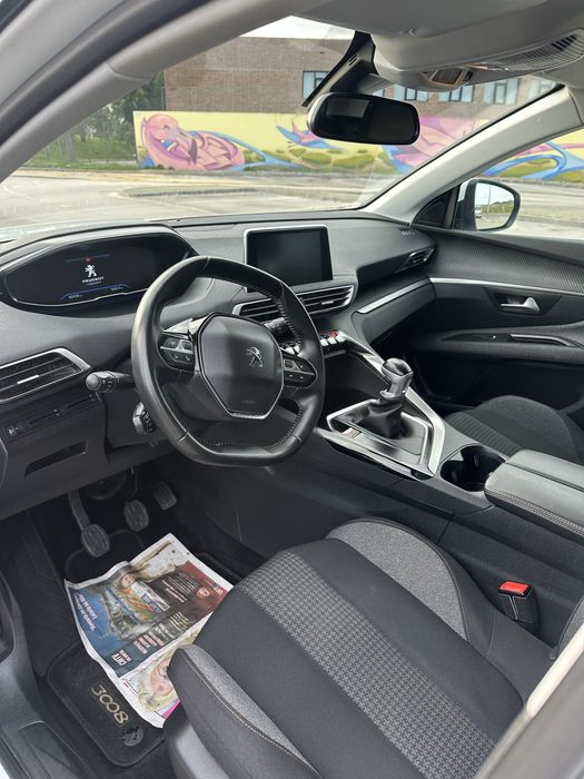 Peugeot 3008 1.2 PureTech 130cv Active Pack - 2020