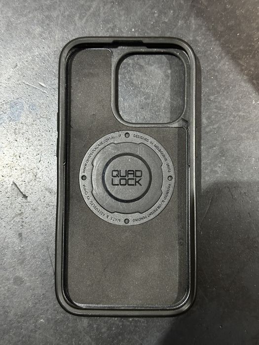 Capa QuadLock iPhone 14 Pro