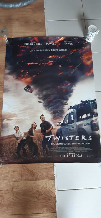 stary plakat ,kinowy z filmu twisters