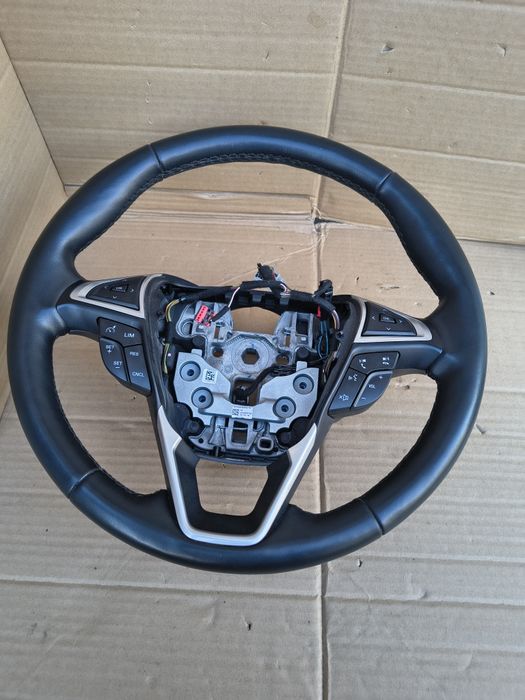 Ford Mondeo MK5 Kierownica Grzana Skórzana Multifunkcyjna