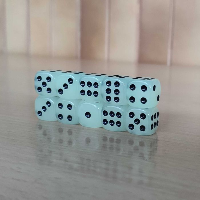 10 Dados que Brilham no Escuro