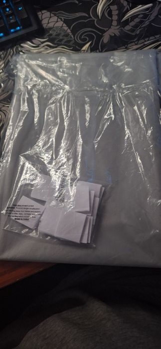 Projection Screen506707121653698561