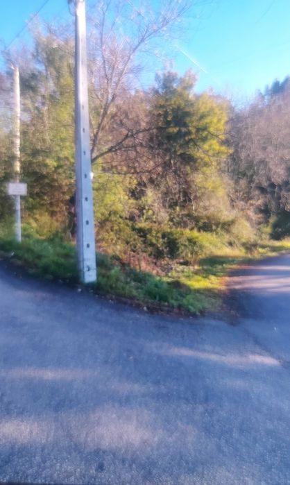 Terreno frente rio Douro com 7300 m2 perto da barragem de Crestuma
