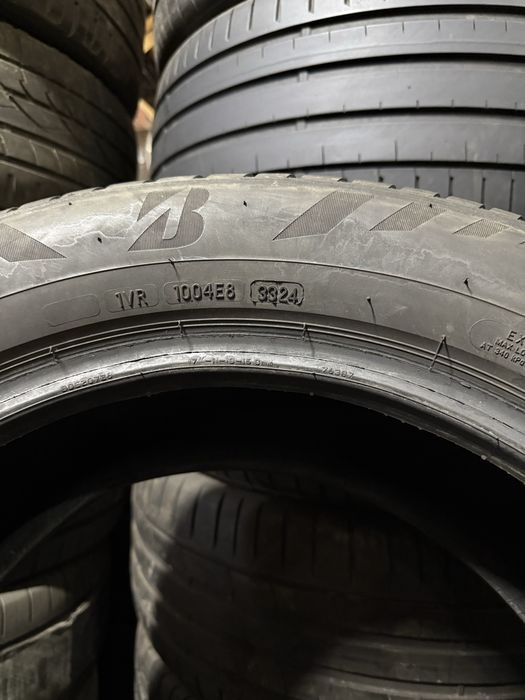 Резина всесезонна 235 55 r17 Bridgestone 2024-2025 рік колеса шини Gtyres
