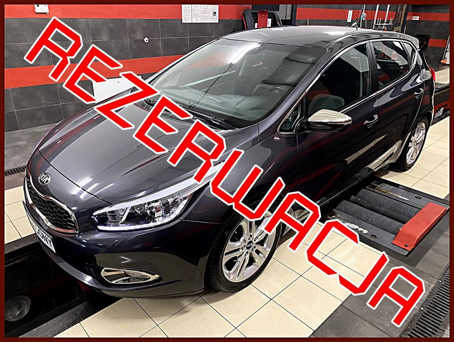 Kia Ceed lift ledy nawigacja czujniki parkowania kamera cofania