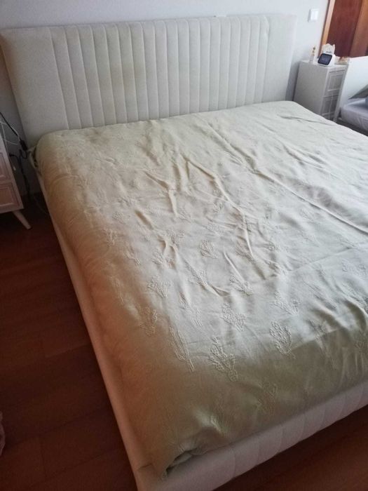 Cama 180*200 Beliani