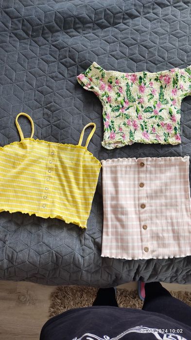 Zestaw kolorowych topów xs