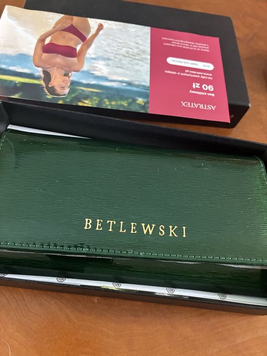 Portfel damski BETLEWSKI zielony