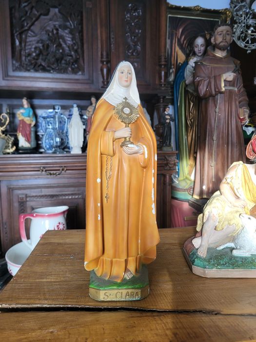 Stara figurka Święta Klara