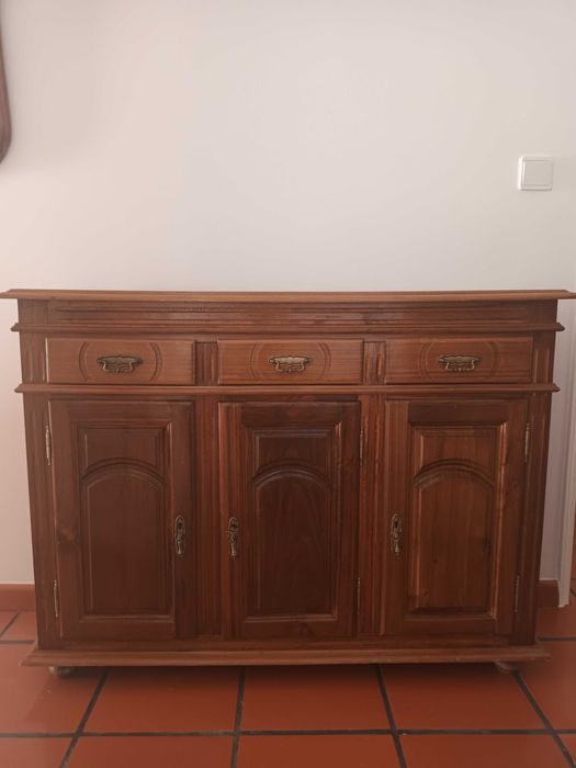 Sapateira em castanho