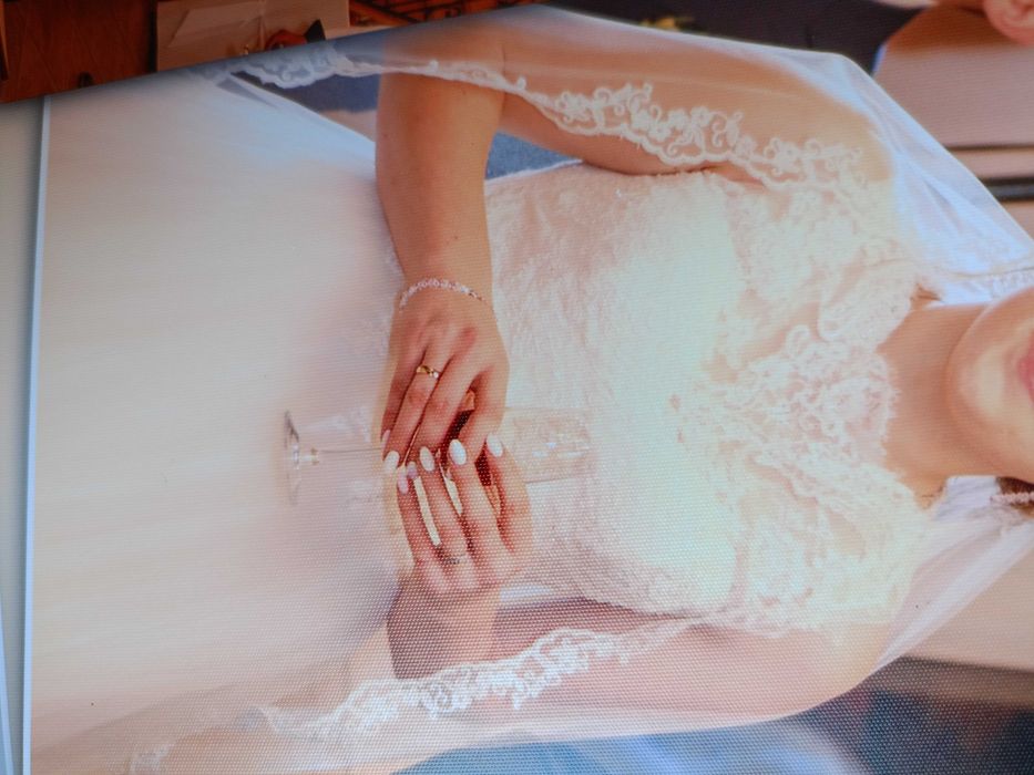 Elegancka Suknia Ślubna rozmiar regulowany