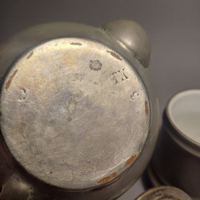 Zaparzacz imbryk przelewowy porcelanowy okuty