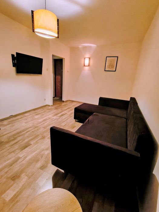 Kawalerka na wynajem w bloku, Chojnice, centrum  miasta.