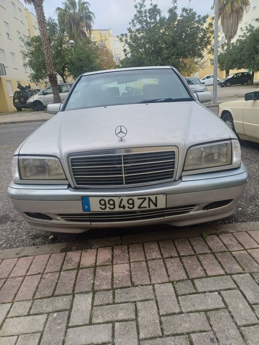 Mercedes benz C220