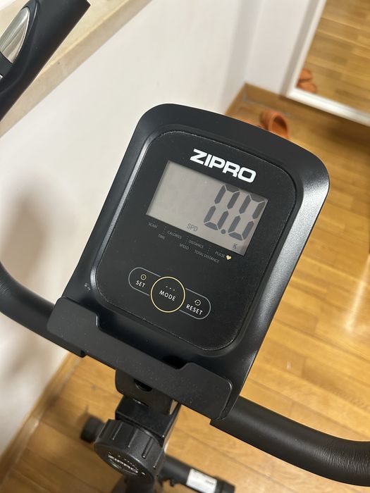 Bicicleta Estática magnética Zipro One S 8 níveis