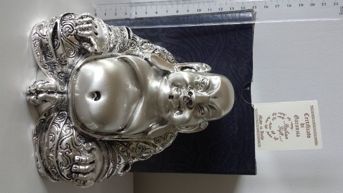 figurka posrebrzana budda prezent