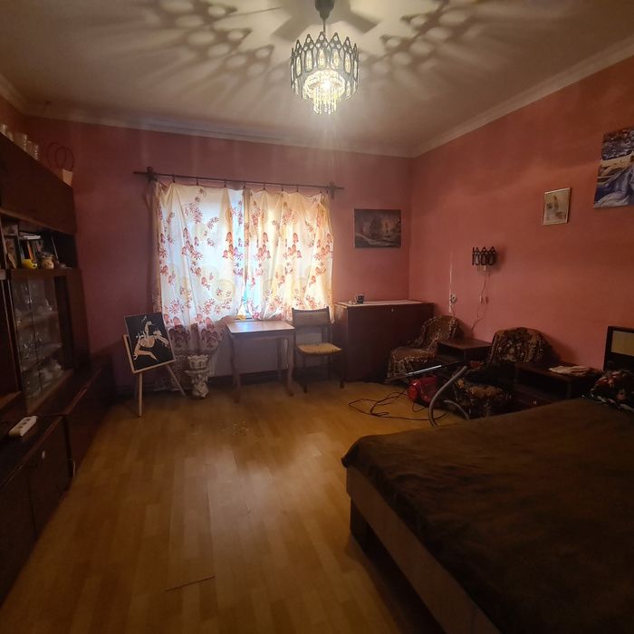 Продається компактний сімейний будинок в м.Берегове