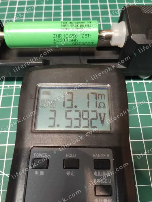 НОВІ  оригінальні 18650 Samsung 25r 2500mAh 12mOm високотокові