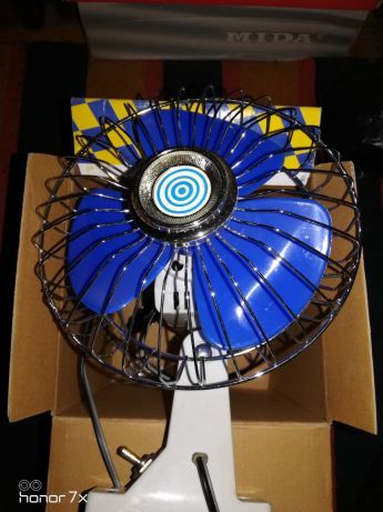 Продам Вентилятор автомобильный 12V