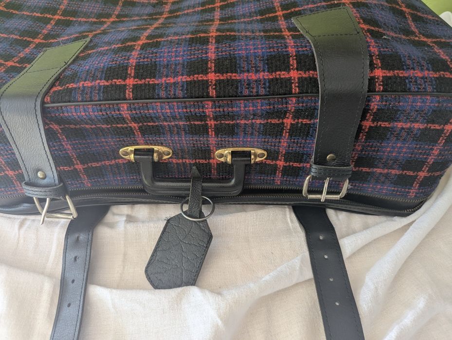 DDR, PRL, stara niemiecka walizka w karate VEB,NRD, oryginalny kufer