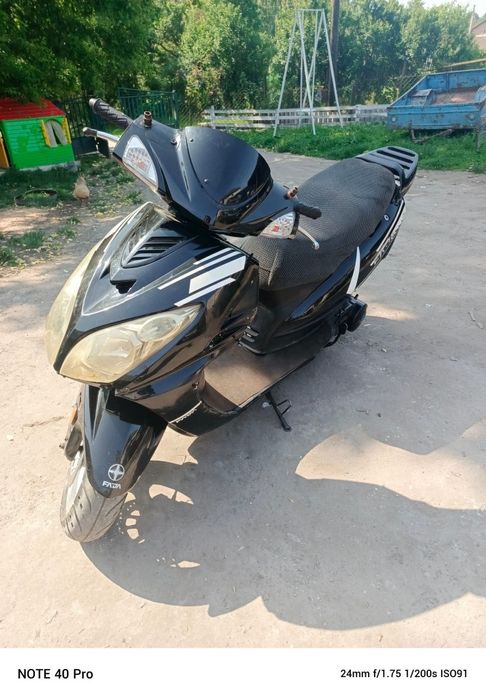 Продам скутера Усі робочі ціна 13000грн за один