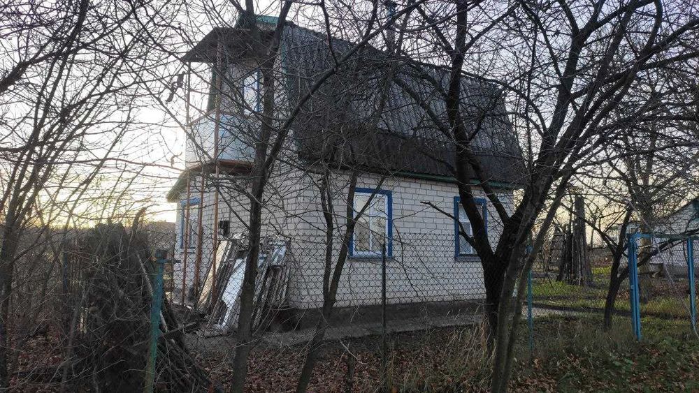 Гарна дача за Благодатним