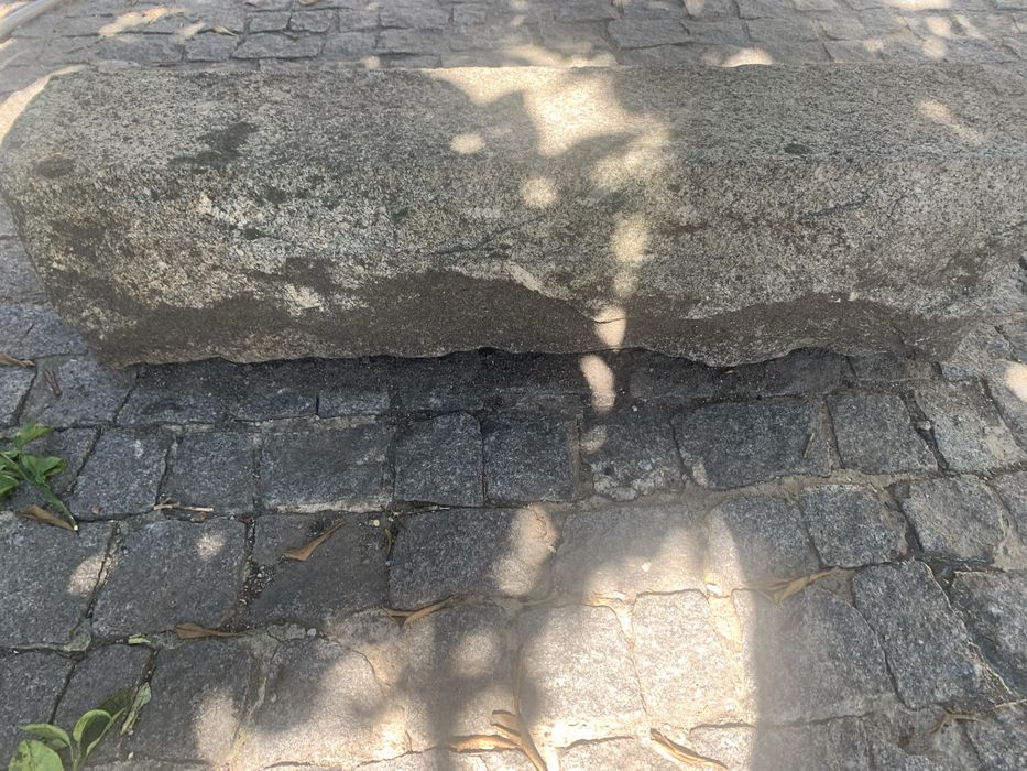 Banco de granito