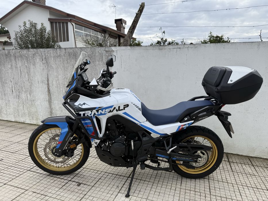 Honda Transalp 750