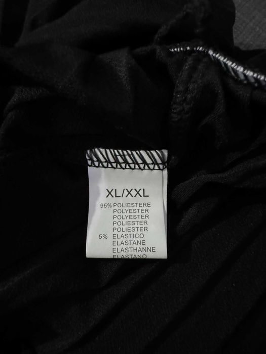 Pantalona preta Plissada