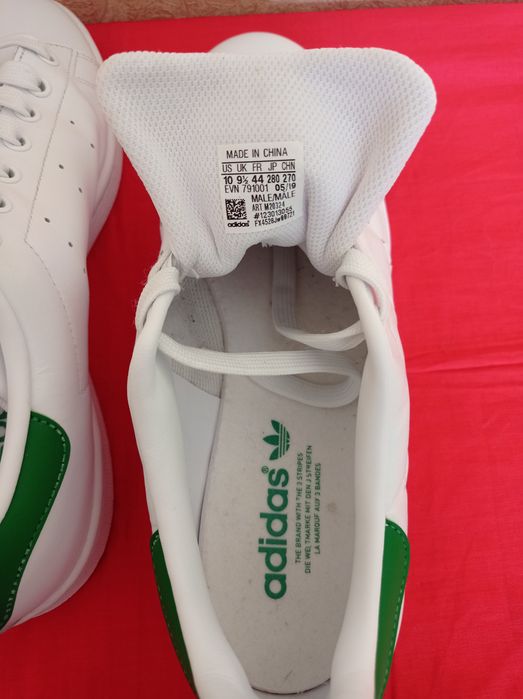 Оригинальные кроссовки Adidas