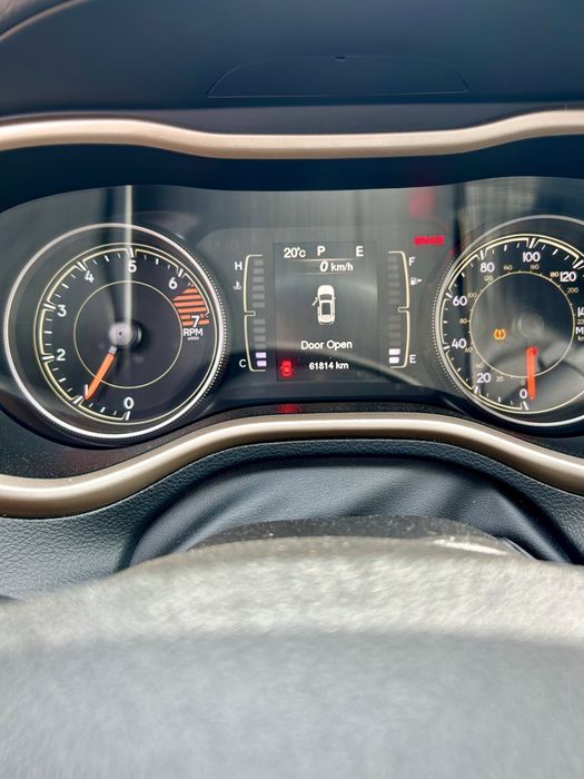 Jeep cherokee sport kl 14 2.4benzyna