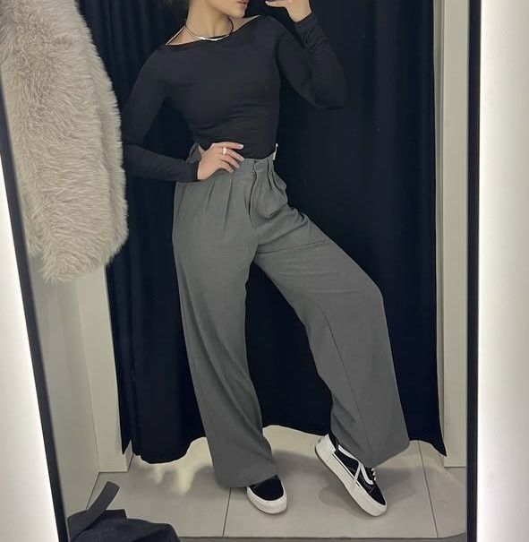 Сірі широкі брюки бренду Papaya