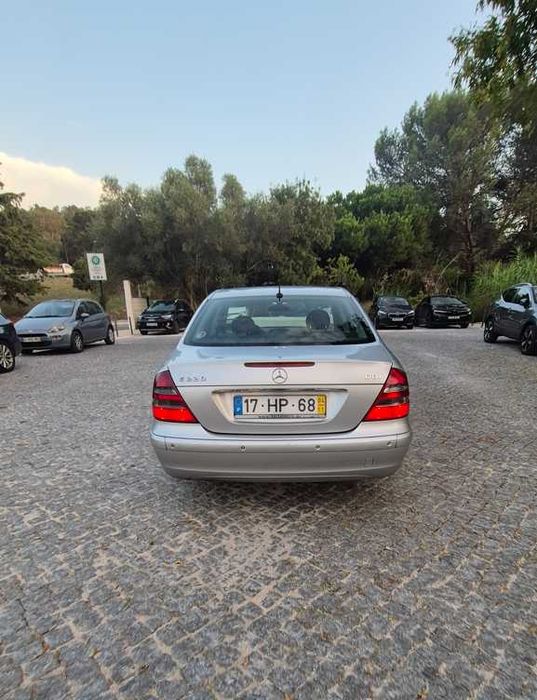 Mercedes-Benz E 220 CDI Automático – Muito bom estado