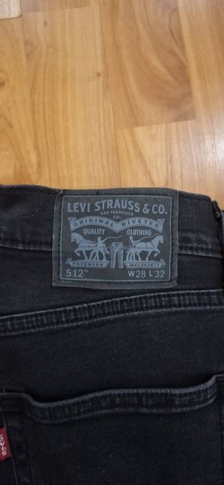Джинси levi's черные