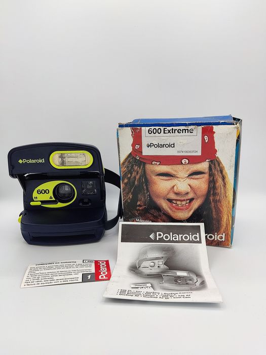 Polaroid 600 azul/amarelo