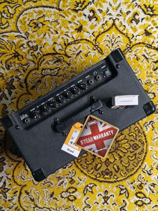 Zestaw Gitara Elektryczna Aria MAC-STD MBS + Laney LG20R + Akcesoria