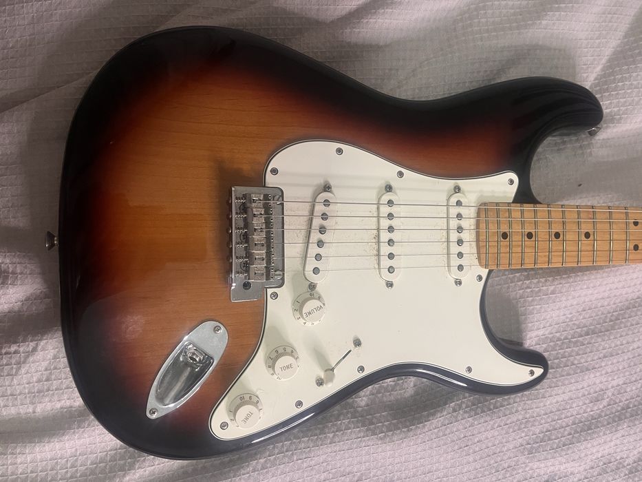 Fender Player Stratocaster (2021) – Edição 75º Aniversário