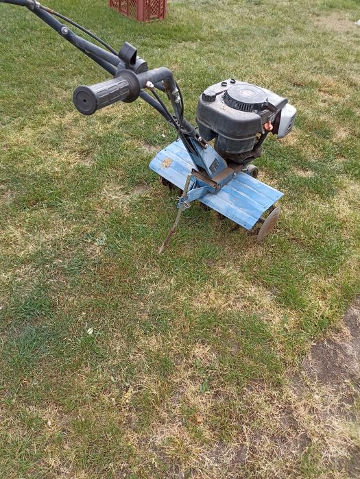 Glebogryzarka spalinowa