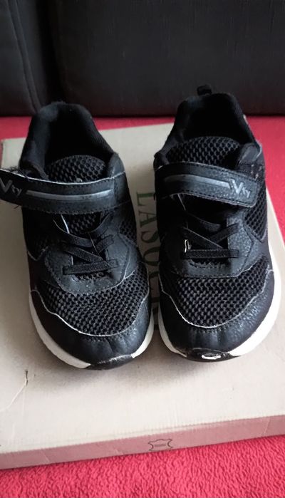 Adidasy dla chłopca r.33 (wkładka 20cm)