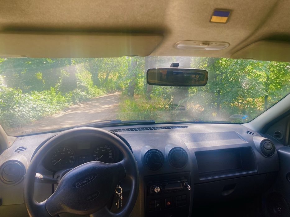 Logan mcv dacia універсал
